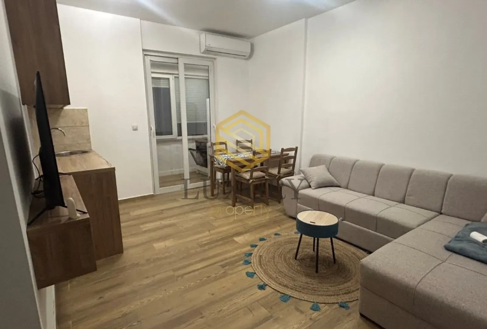 Rent, two bedroom apartment, 68m², Stari Aerodrom, Podgorica