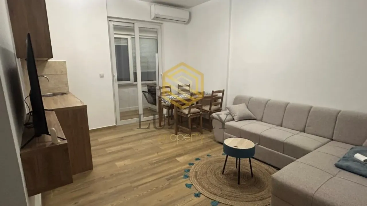 Rent, two bedroom apartment, 68m², Stari Aerodrom, Podgorica
