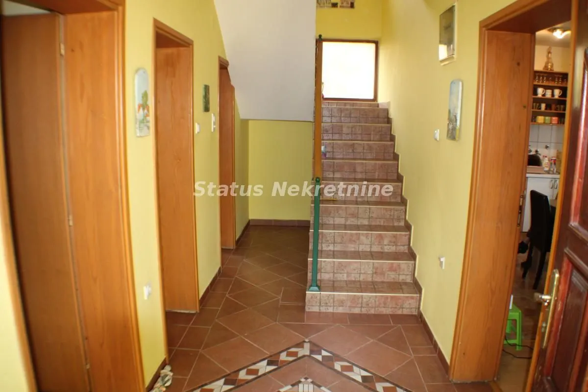 Prodaja, kuća, 162m², Veternik, Novi Sad Sve Podlokacije