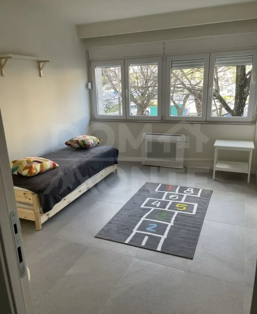 Rent, two bedroom apartment, 70m², Tivat, Crna Gora