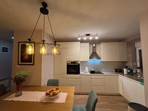 Prodaja, dvosoban stan, 75m², Preko Morače, Podgorica - image 3