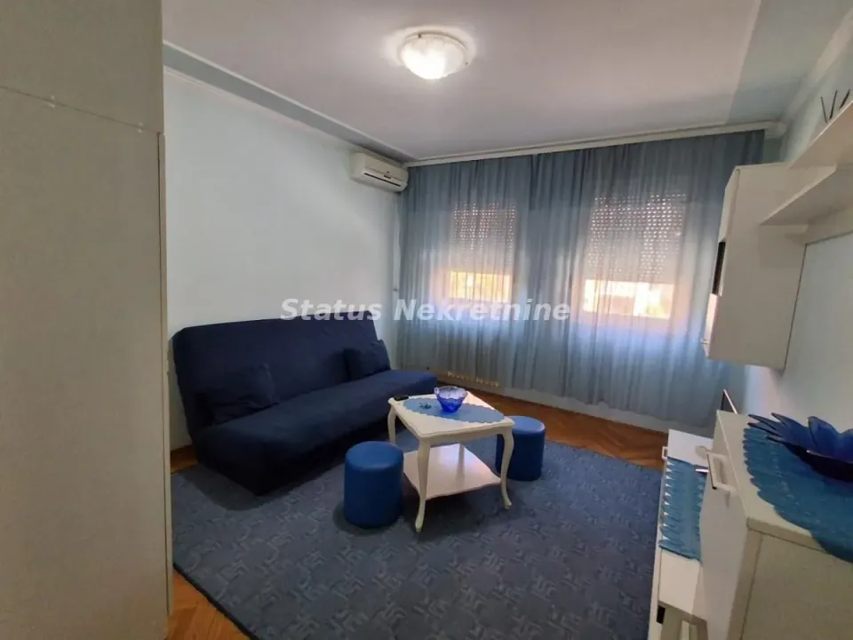 Rent, one bedroom apartment, 30m², Bulevar Oslobodjenja, Novi Sad Sve Podlokacije
