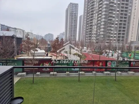 Izdavanje, trosoban stan, 76m², Savski Venac, Beograd - image 11