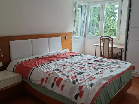 Izdavanje, trosoban stan, 110m², Makedonsko naselje, Bar - image 5