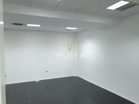 Prodaja, poslovni prostor, 320m², Momišići, Podgorica - image 1