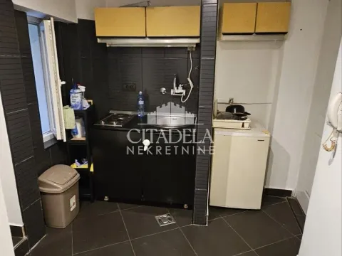 Prodaja, dvosoban stan, 18m², Skadarlija, Beograd - image 5