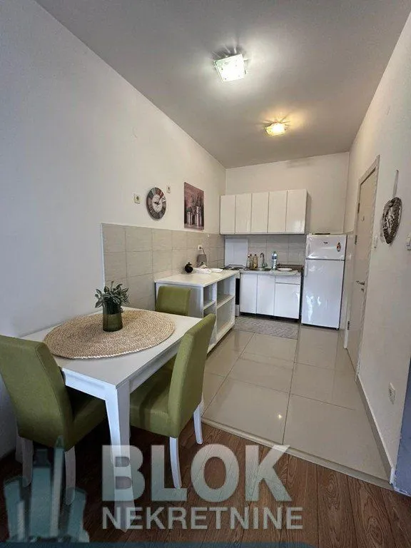 Izdavanje, dvosoban stan, 70m², City Kvart, Podgorica