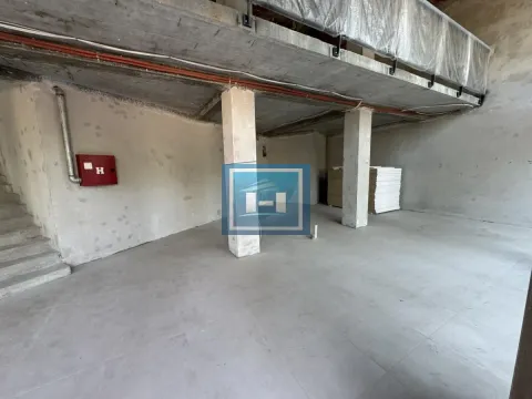 Izdavanje, poslovni prostor, 240m², Centar, Paraćin - image 3