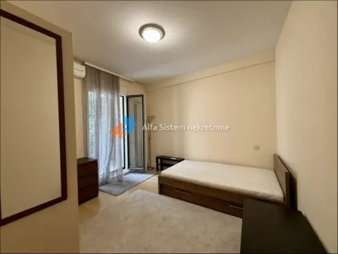 Rent, four bedroom apartment, 185m², Neimar, Vračar Sve Podlokacije - image 10