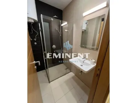 Izdavanje, trosoban stan, 86m², Tašmajdan, Palilula Sve Podlokacije - image 11