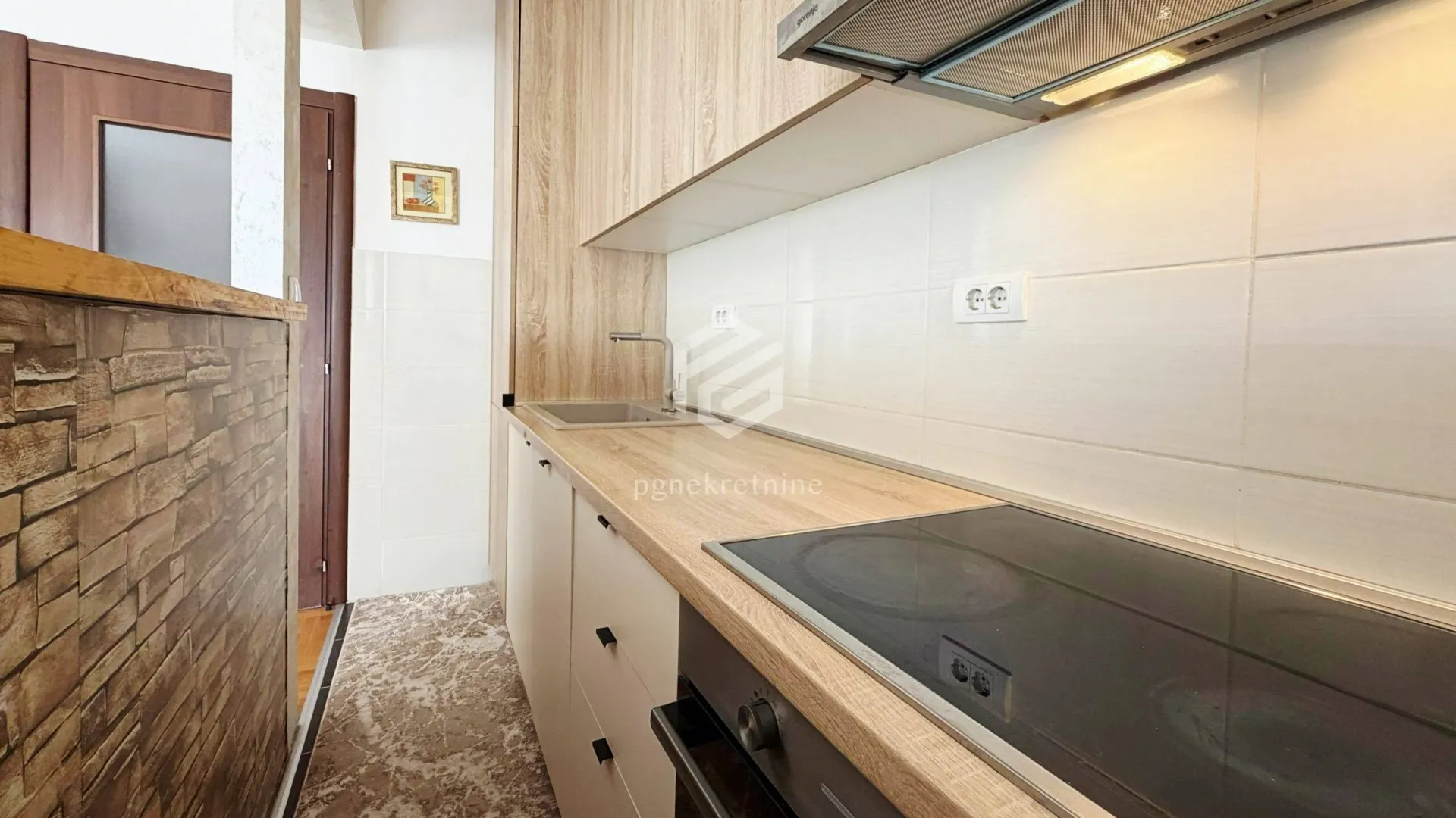 Rent, one bedroom apartment, 43m², Stari Aerodrom, Podgorica