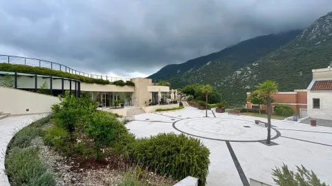 Prodaja, jednosoban stan, 61m², Morinj, Kotor - image 15