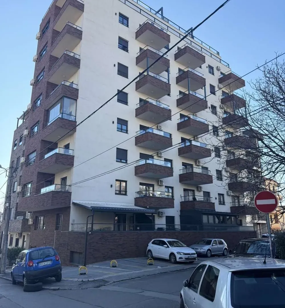 Izdavanje, dvosoban stan, 56m², Vračar Sve Podlokacije, Beograd