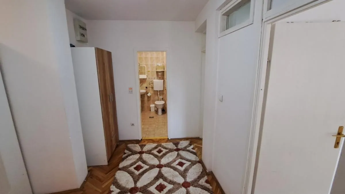 Prodaja, trosoban stan, 92m², Bulevar Oslobodjenja, Novi Sad Sve Podlokacije