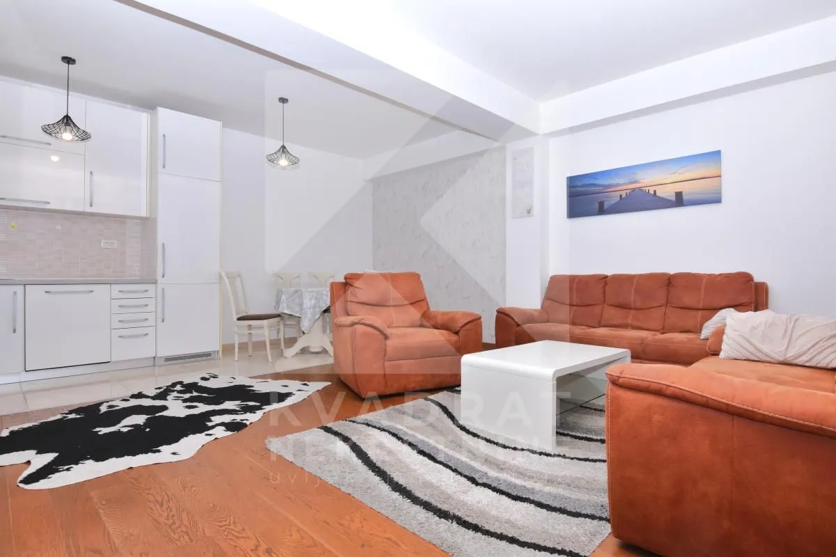 Prodaja, dvosoban stan, 65m², Ljubović, Podgorica
