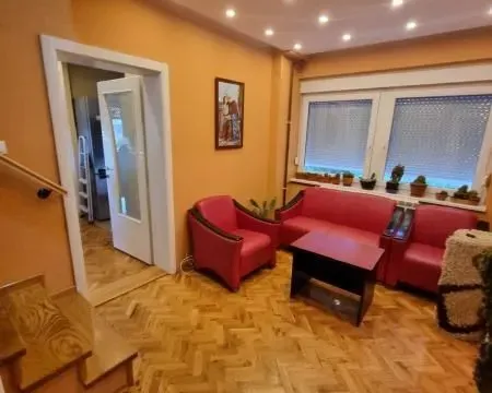 Izdavanje, kuća, 160m², Sremska Kamenica, Petrovaradin - image 6