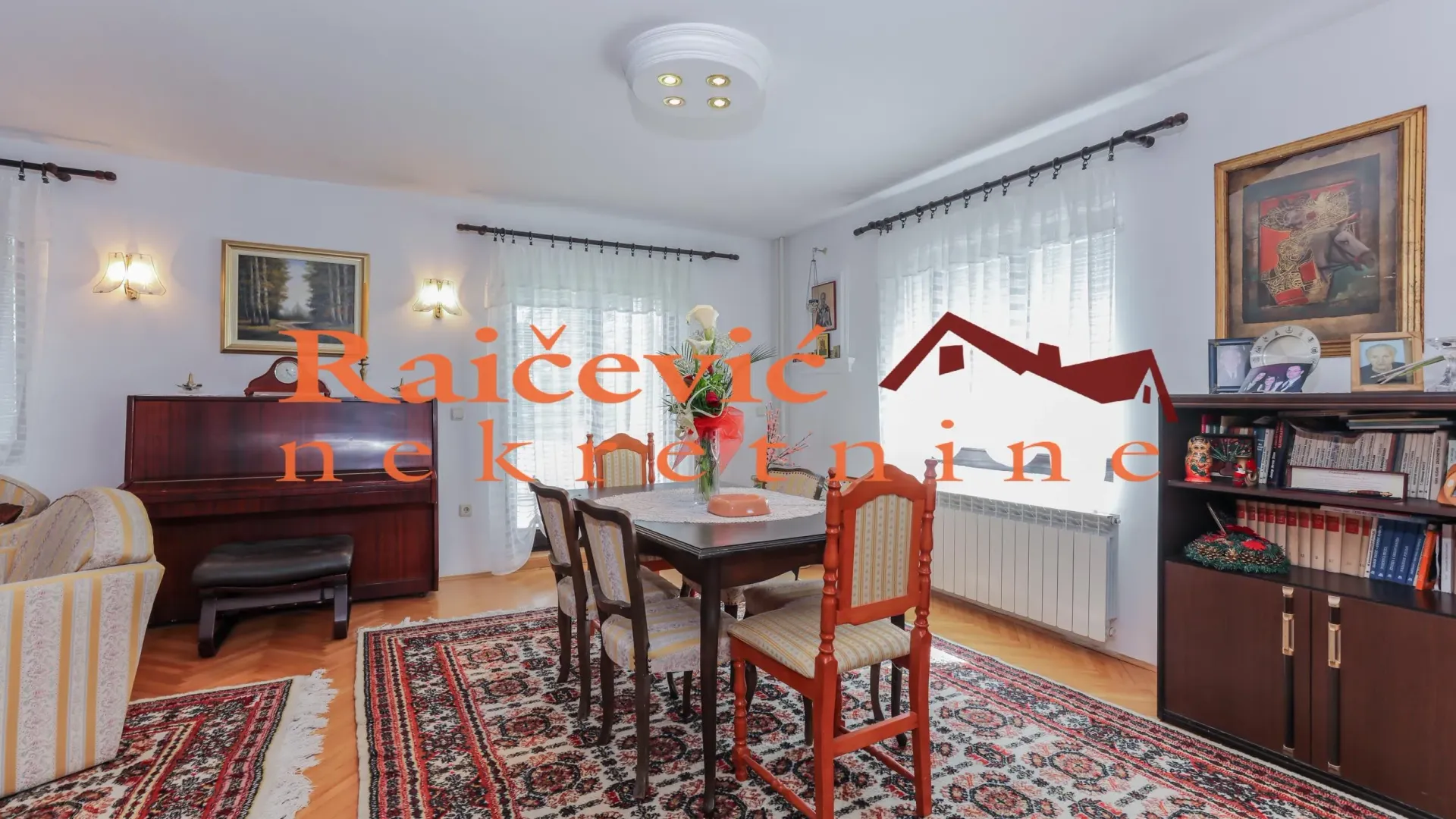 Prodaja, kuća, 370m², Voždovac Sve Podlokacije, Beograd