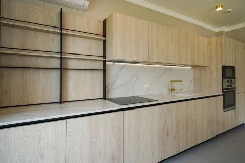 Prodaja, četvorosoban stan, 158m², Dobrota, Kotor - image 13