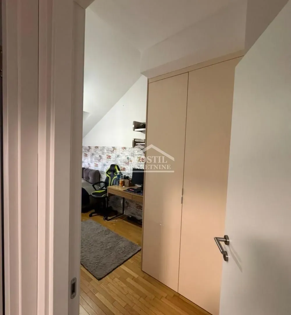 Prodaja, trosoban stan, 66m², Zemun Sve Podlokacije, Beograd