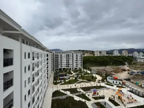 Izdavanje, dvosoban stan, 64m², Tološi, Podgorica - image 8