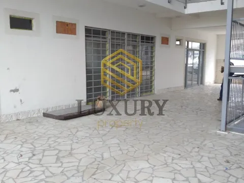 Poslovni prostor in Drač