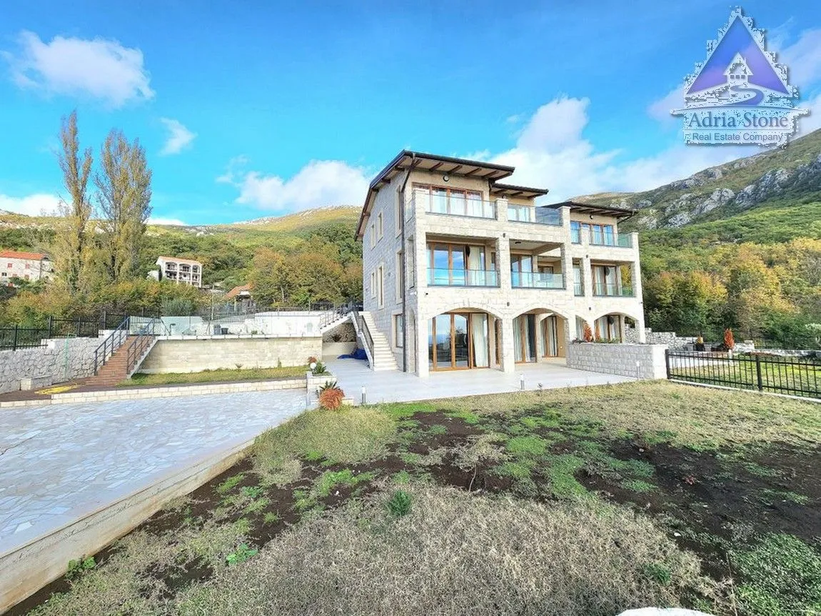 Sale, house, 199m², Kuljače, Budva