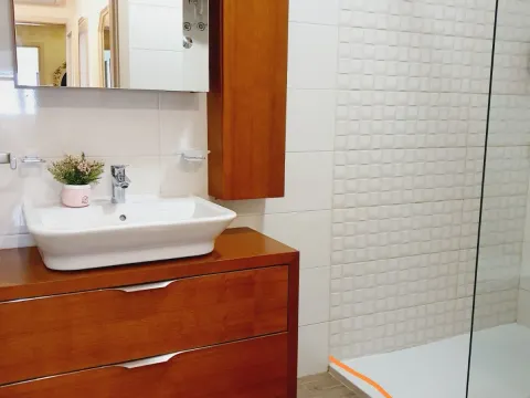 Izdavanje, trosoban stan, 102m², City Kvart, Podgorica - image 22