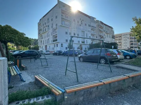 Sale, two bedroom apartment, 76m², Zabjelo, Podgorica - image 5