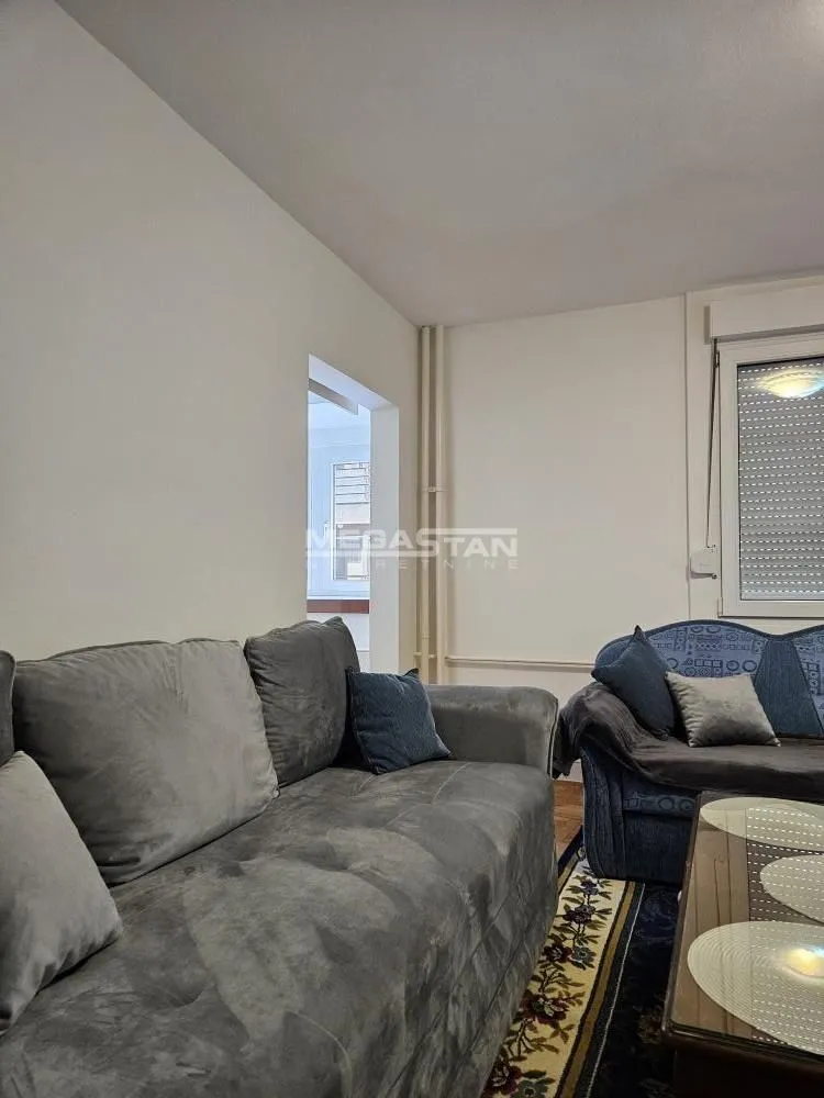 Rent, two bedroom apartment, 53m², Kalenić Pijaca, Vračar Sve Podlokacije