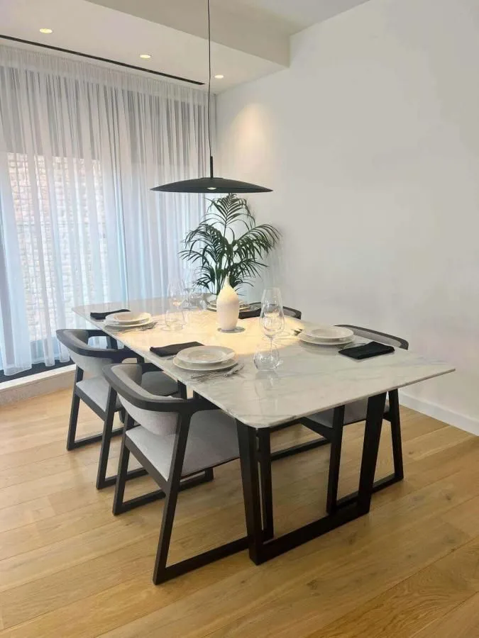 Izdavanje, trosoban stan, 168m², Stari Grad, Beograd