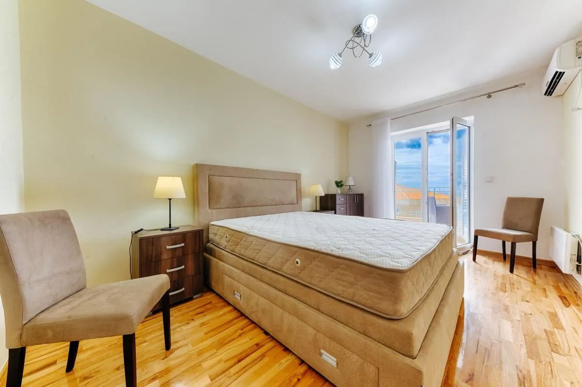 Prodaja, trosoban stan, 139m², Sveti Stefan, Budva