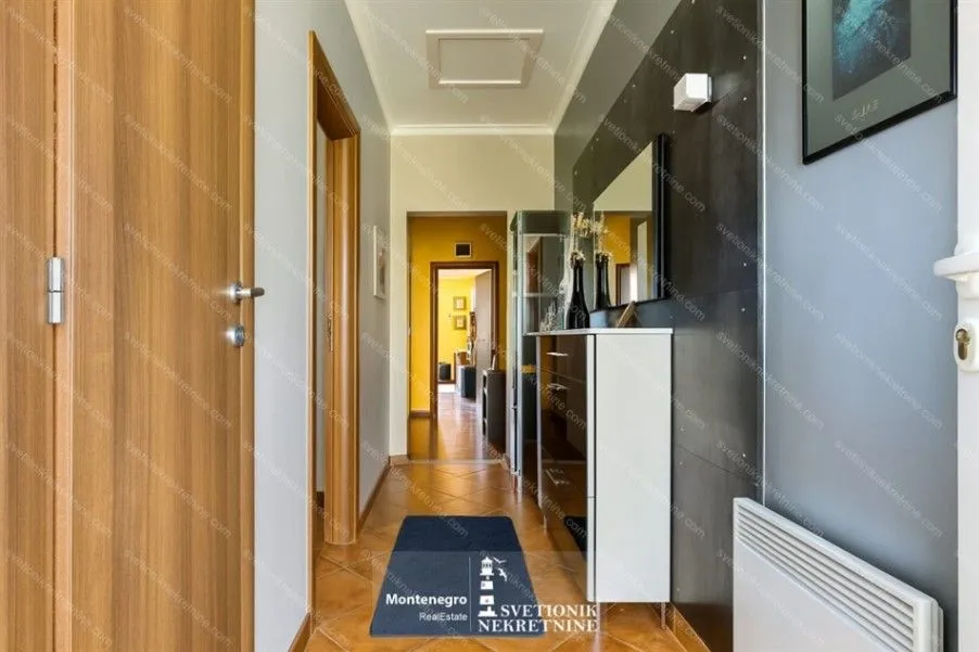 Prodaja, jednosoban stan, 42m², Đenovići, Herceg Novi