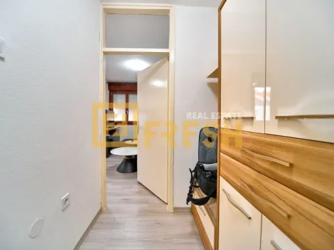 Rent, studio apartment, 30m², Stari Aerodrom, Podgorica - image 6