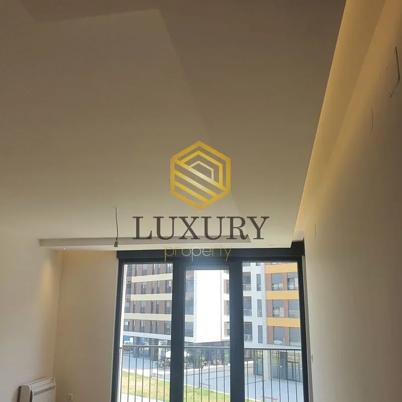 Izdavanje, dvosoban stan, 84m², Kod Capital Plaze, Podgorica