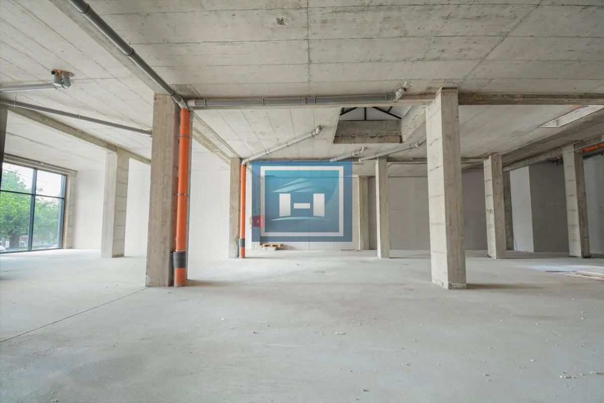 Rent, office space, 315m², Voždovac Sve Podlokacije, Beograd