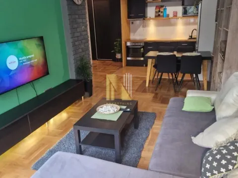 Izdavanje, jednosoban stan, 47m², Rotkvarija, Novi Sad Sve Podlokacije