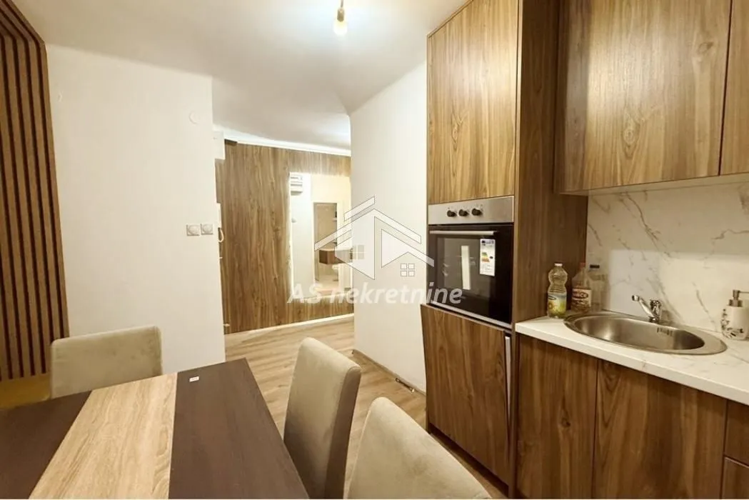 Prodaja, dvosoban stan, 48m², Kalenić Pijaca, Vračar Sve Podlokacije