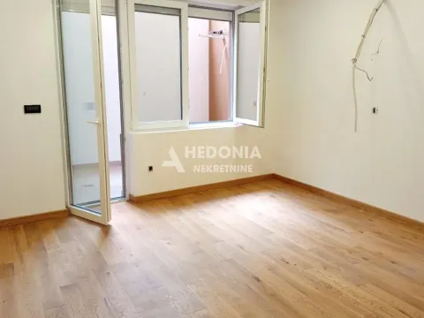 Prodaja, stan, 30m², Slavujev Venac, Zvezdara Sve Podlokacije - image 2