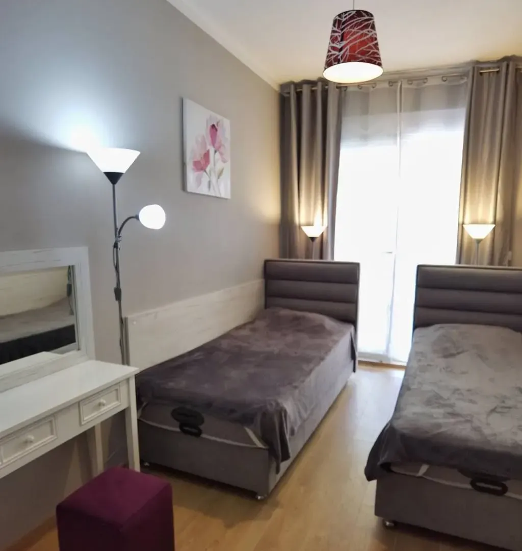 Rent, one bedroom apartment, 50m², Podkošljun, Budva