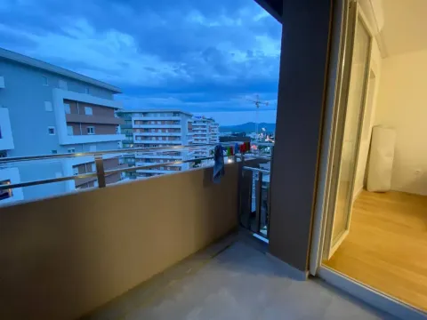 Izdavanje, jednosoban stan, 48m², Central Point, Podgorica - image 3