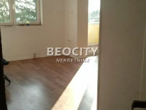 Stan in Labudovo Brdo