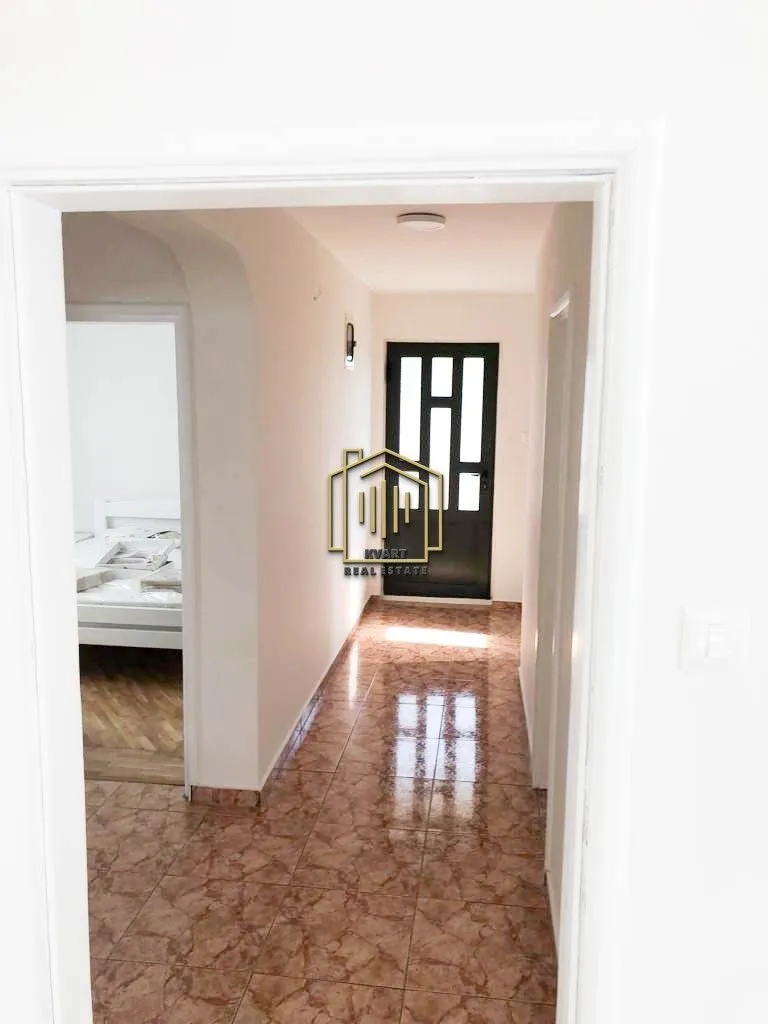 Izdavanje, dvosoban stan, 72m², Momišići, Podgorica