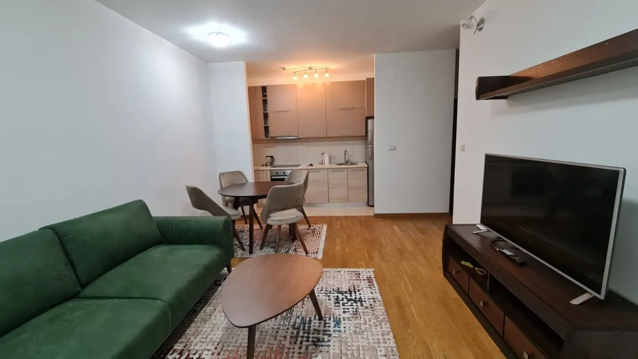 Izdavanje, dvosoban stan, 68m², City Kvart, Podgorica