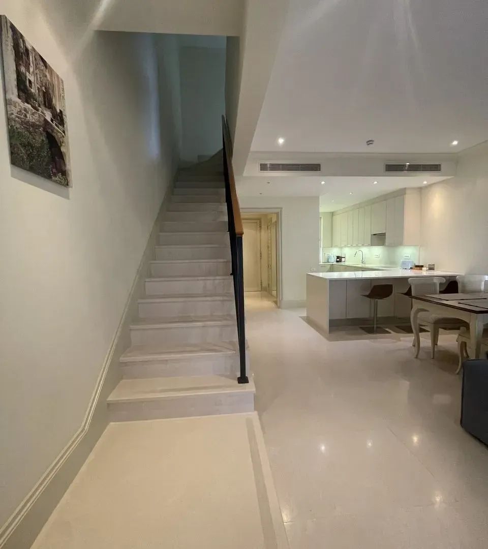 Prodaja, dvosoban stan, 115m², Tivat, Crna Gora