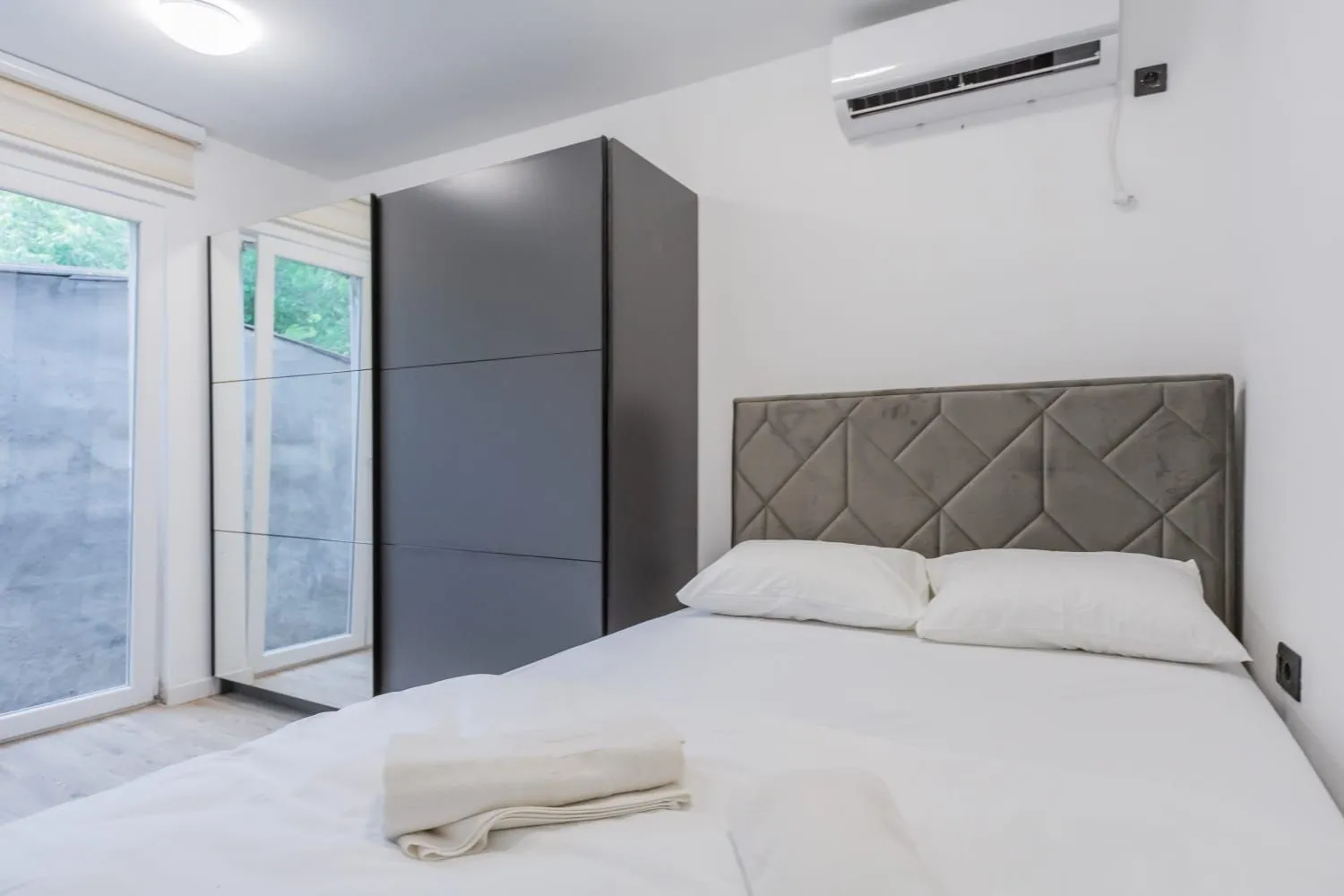 Rent, house, 300m², Markovići, Budva