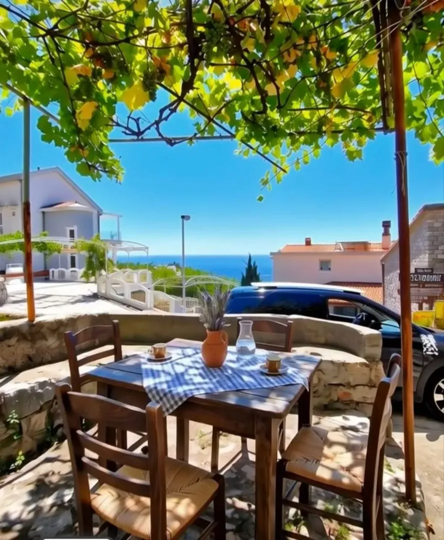 Prodaja, kuća, 150m², Blizikuće, Budva