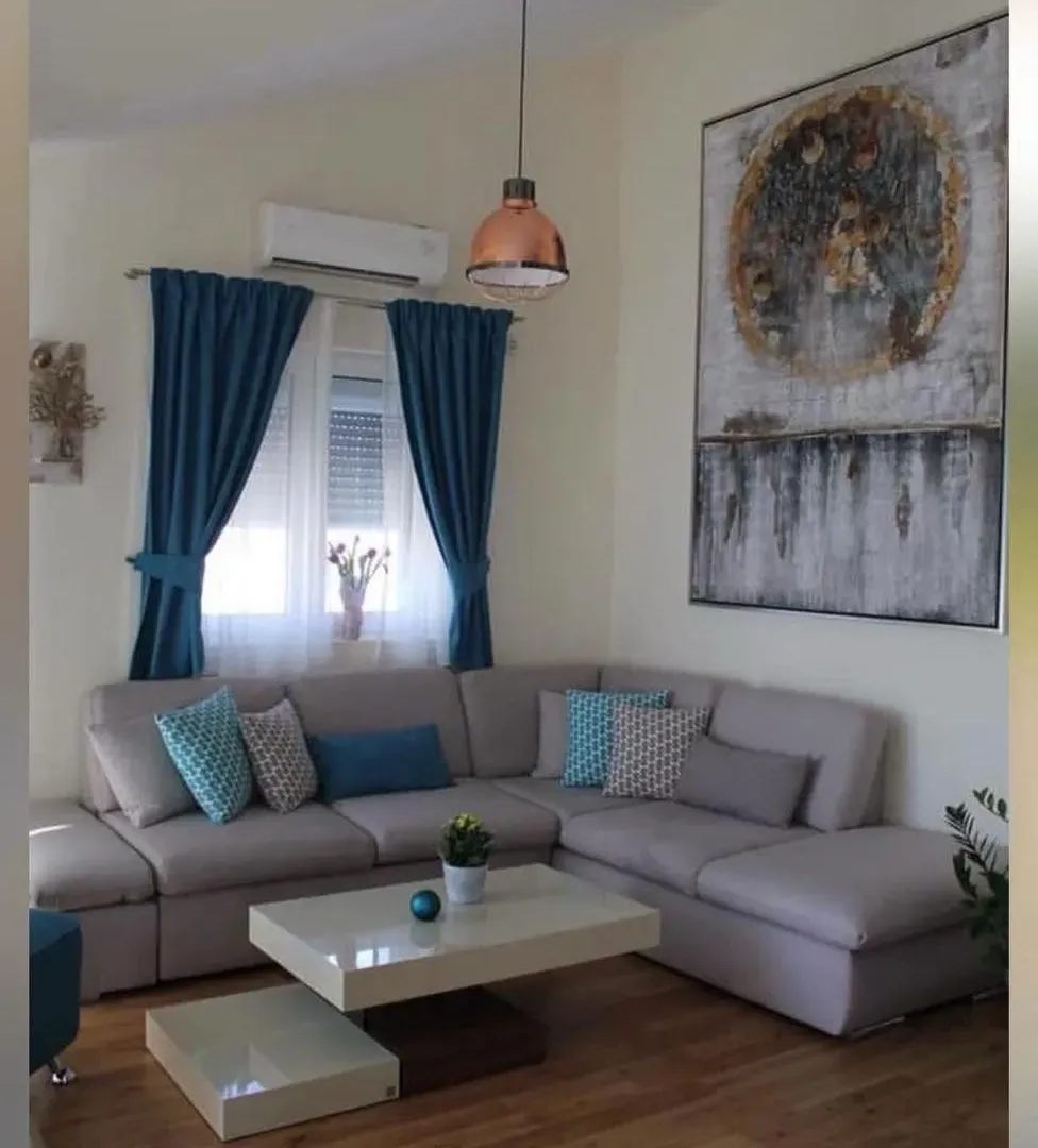 Prodaja, dvosoban stan, 85m², Kavač, Kotor