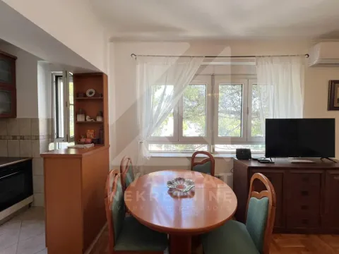 Rent, two bedroom apartment, 67m², Centar, Podgorica - image 4