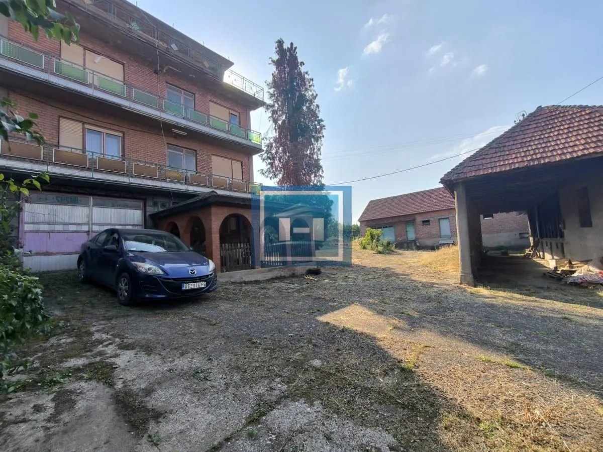 Prodaja, kuća, 824m², Brestovo, Despotovac