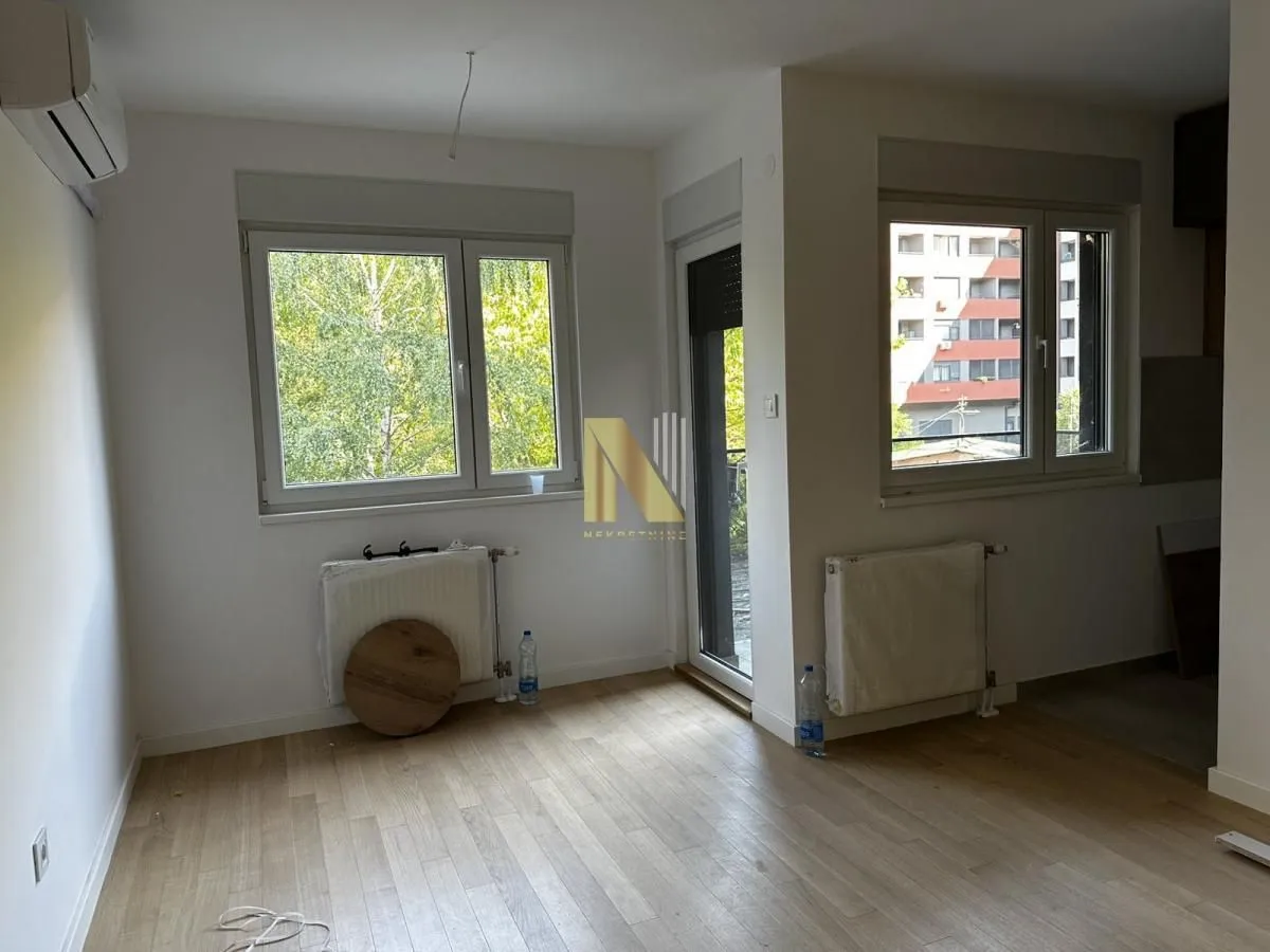 Rent, office space, 67m², Novo naselje, Novi Sad